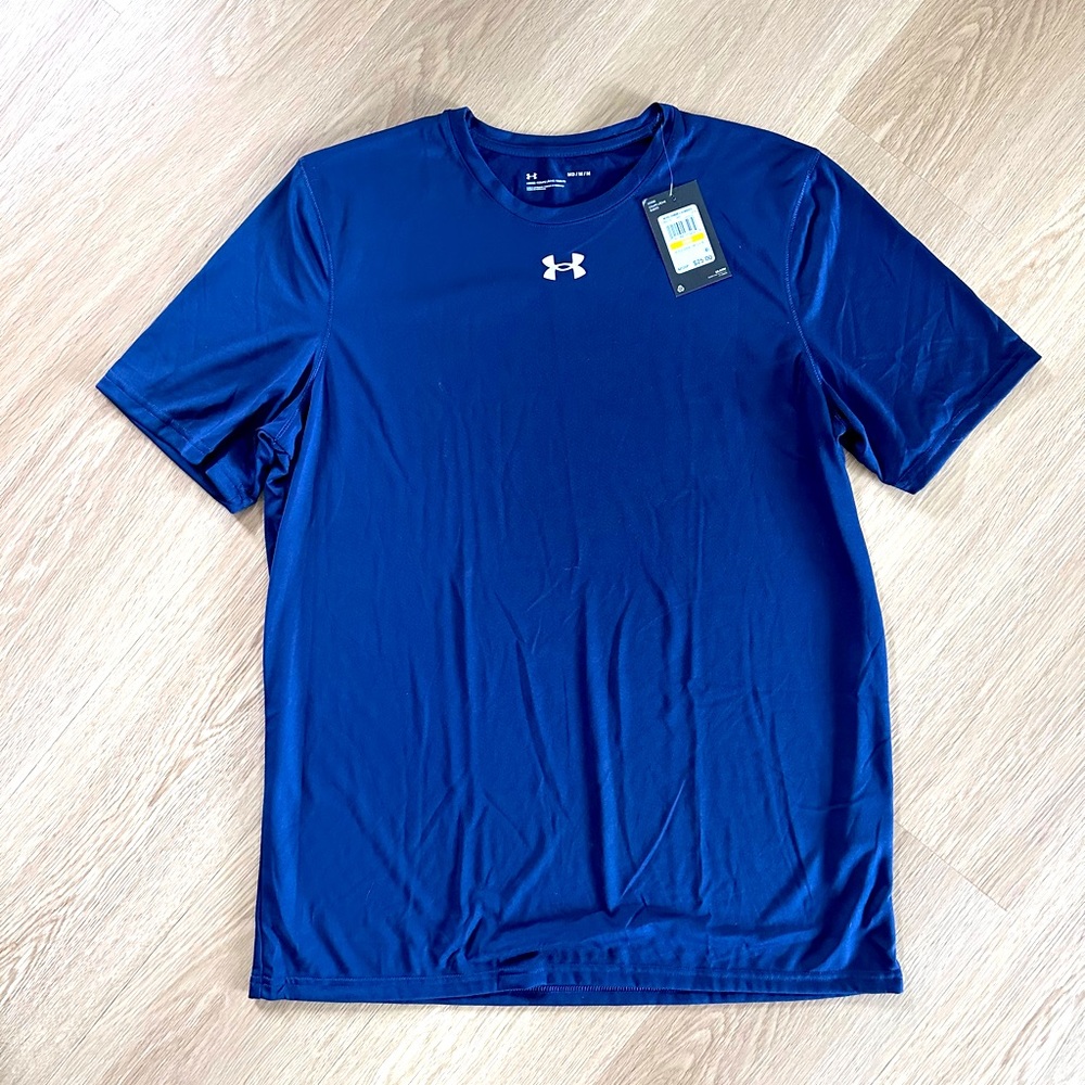 NWT Under Armour tee